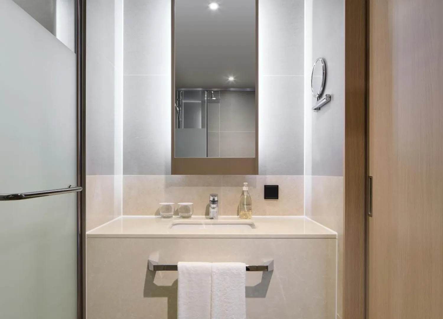 ***  Matie Osiria Hotel Busan South Korea